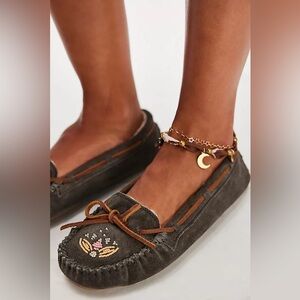 New Minnetonka for Free People FP Ayashe Indian Beaded Moccasins Shoes sz 7